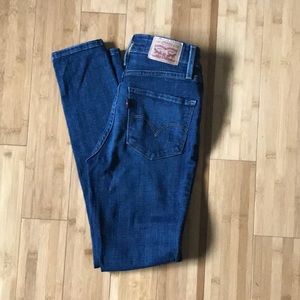Levis 721 high rise skinny jeans